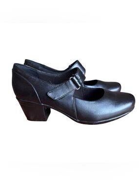 Clarks Emslie Lulin Black Mary Jane Block Heel Shoes 8 Wide Flight Attendant